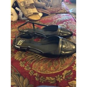 Women's Black Sing Back Flats Madden NYC SIZE 8 M